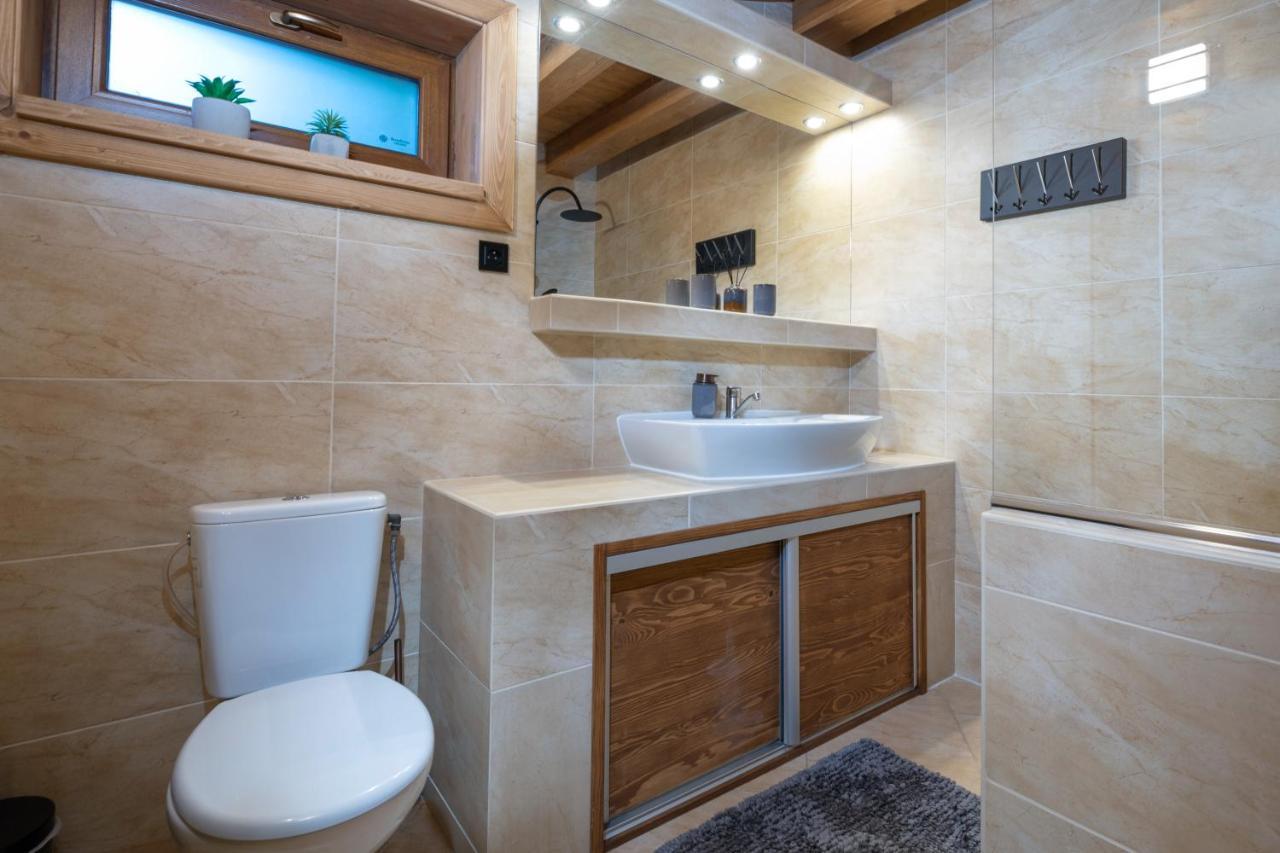 Tatrystay Riverstone Chalets เดมานอฟสกา โดลินา ภายนอก รูปภาพ
