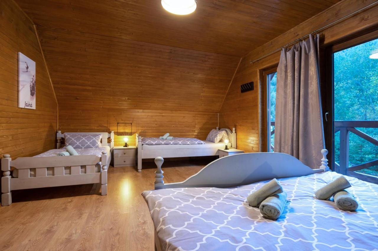 Tatrystay Riverstone Chalets เดมานอฟสกา โดลินา ภายนอก รูปภาพ